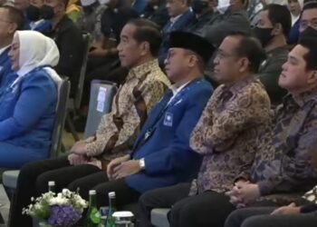Presiden Joko Widodo dan para pejabat negara saat menghadiri Rakornas PAN 2023 di Semarang, Minggu (26/2/2023) | Foto: Istimewa